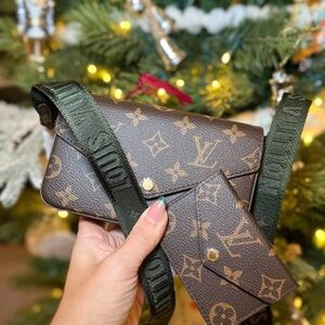 Strap and Go Crossbody